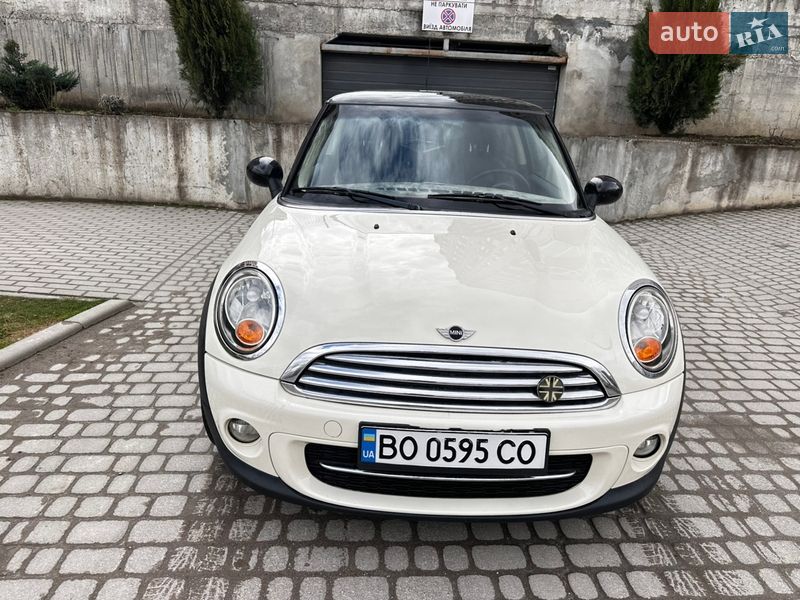 Хэтчбек MINI Cooper 2012 в Тернополе