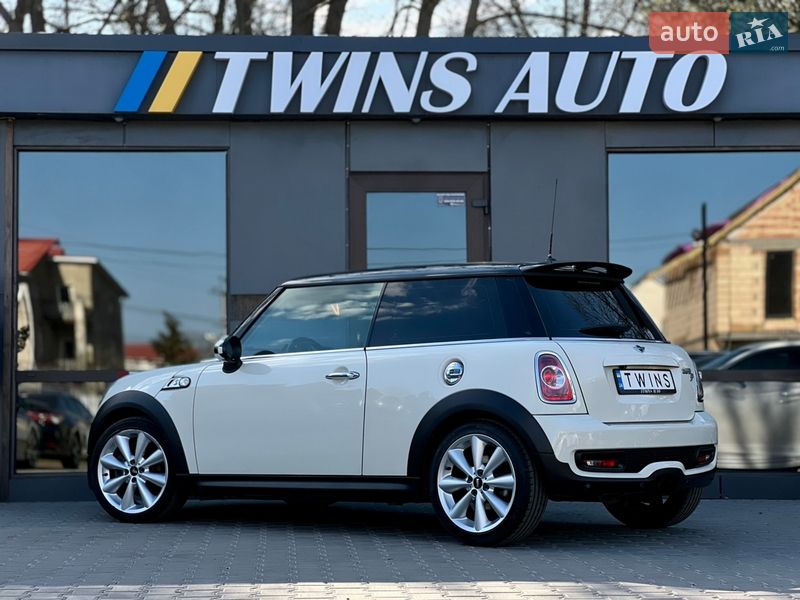 Хэтчбек MINI Cooper 2013 в Одессе