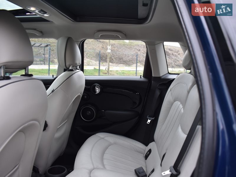 Хэтчбек MINI Cooper 2015 в Киеве