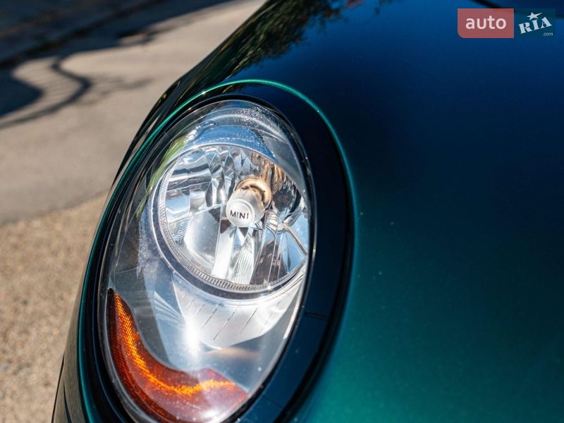 Хэтчбек MINI Cooper 2015 в Черновцах