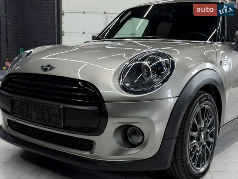 Хэтчбек MINI Cooper 2019 в Кременчуге