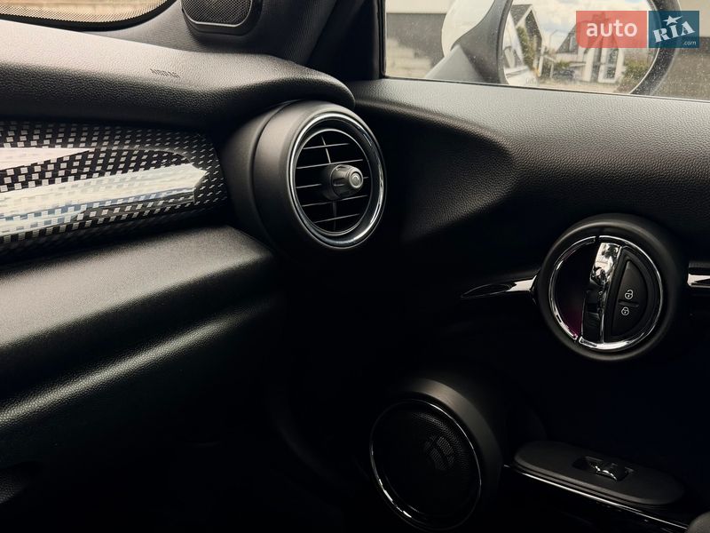 Хэтчбек MINI Cooper 2017 в Киеве