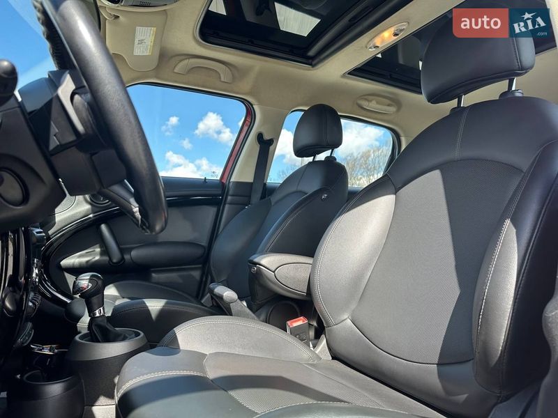Хэтчбек MINI Cooper 2012 в Ивано-Франковске