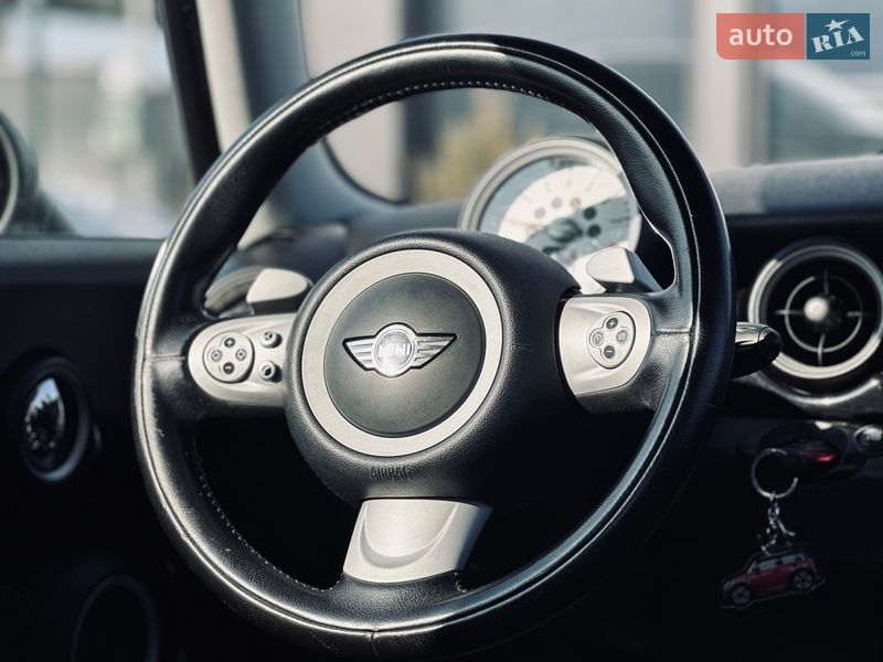 Хэтчбек MINI Cooper 2007 в Кременчуге