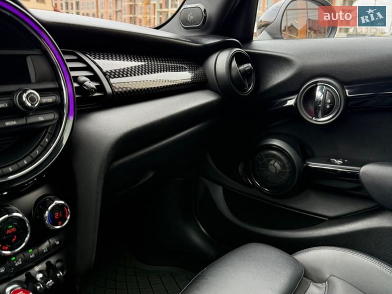 Хетчбек MINI Cooper 2016 в Львові