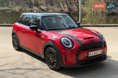 Хэтчбек MINI Cooper 2021 в Киеве