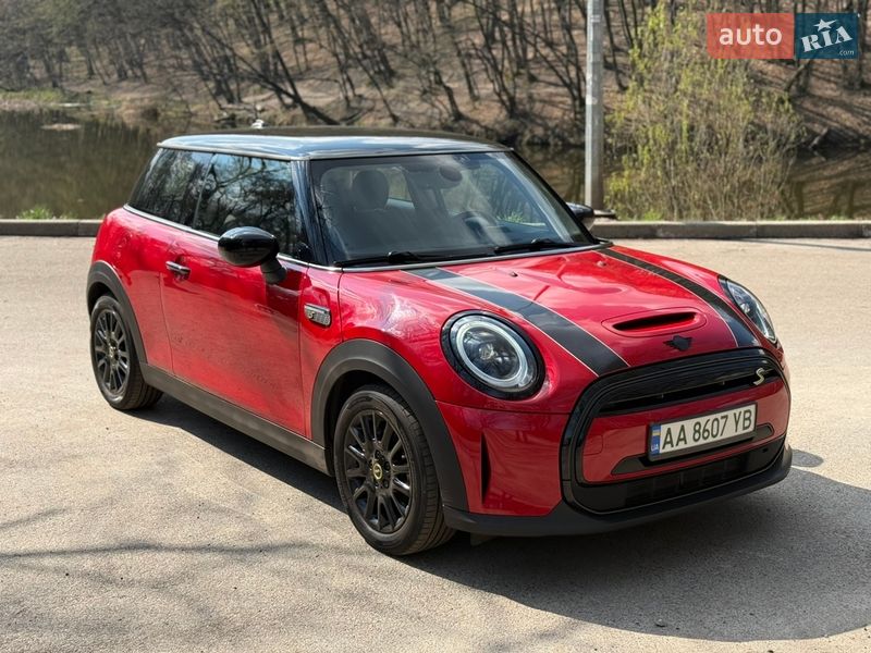 Хэтчбек MINI Cooper 2021 в Киеве