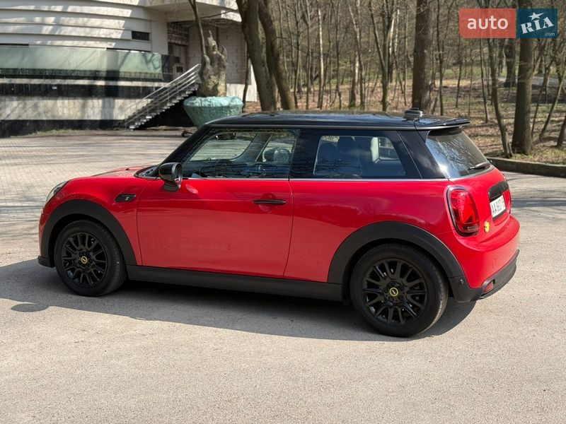 Хэтчбек MINI Cooper 2021 в Киеве