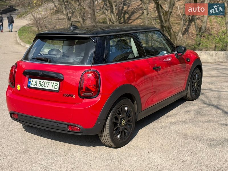 Хэтчбек MINI Cooper 2021 в Киеве