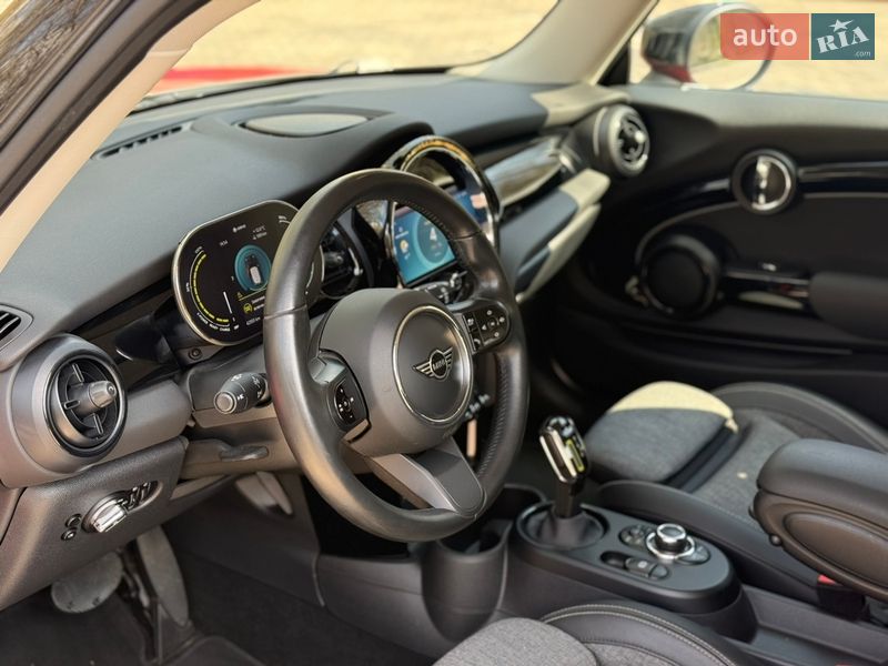 Хэтчбек MINI Cooper 2021 в Киеве