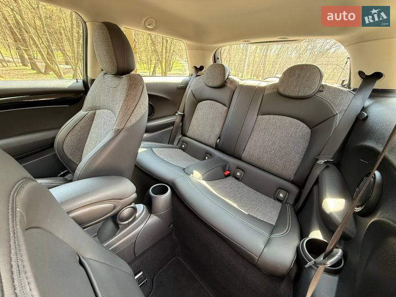 Хэтчбек MINI Cooper 2021 в Киеве