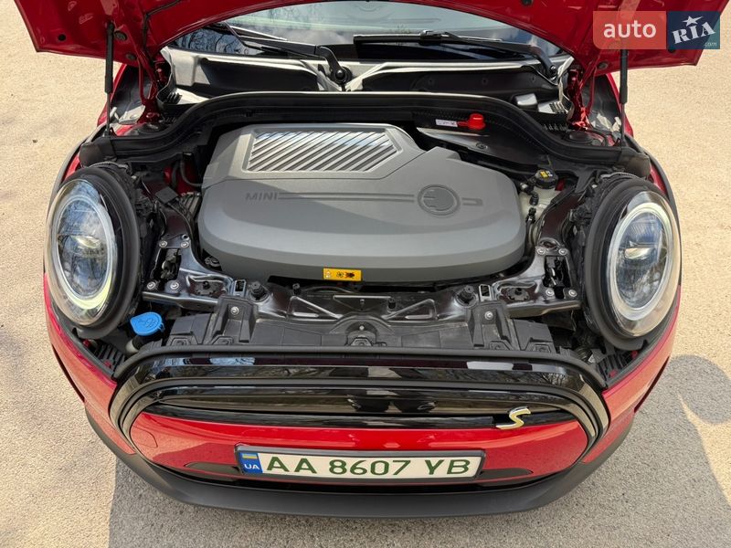 Хэтчбек MINI Cooper 2021 в Киеве