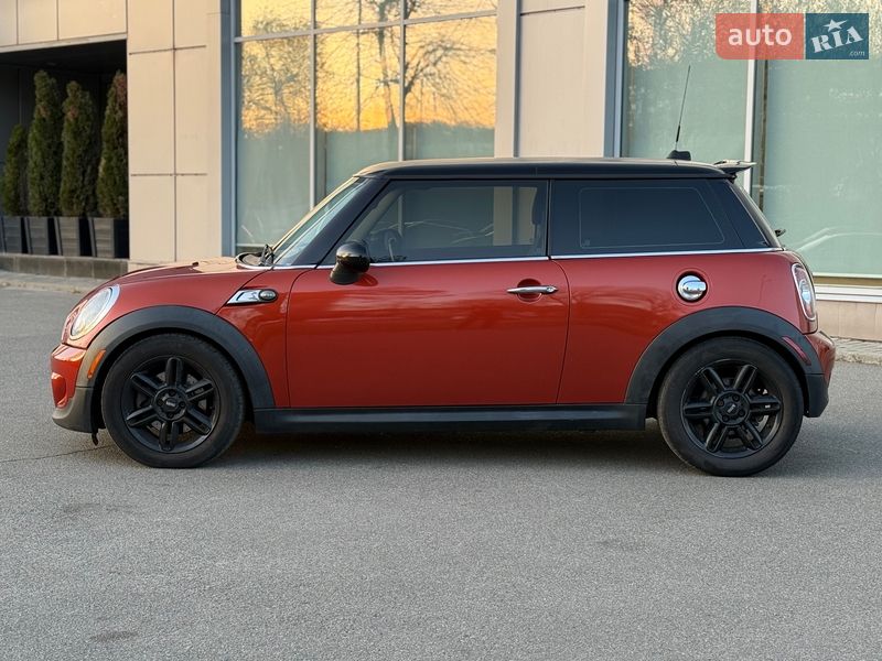 Хэтчбек MINI Cooper 2013 в Киеве