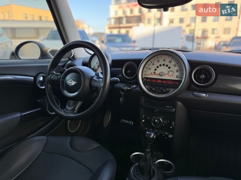 Хэтчбек MINI Cooper 2013 в Киеве