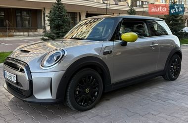 Хэтчбек MINI Cooper 2023 в Киеве
