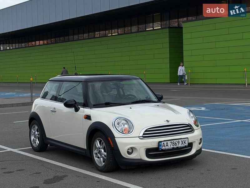 Хетчбек MINI Cooper 2012 в Києві