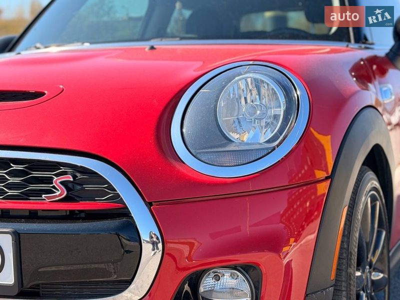 Хэтчбек MINI Cooper 2019 в Киеве