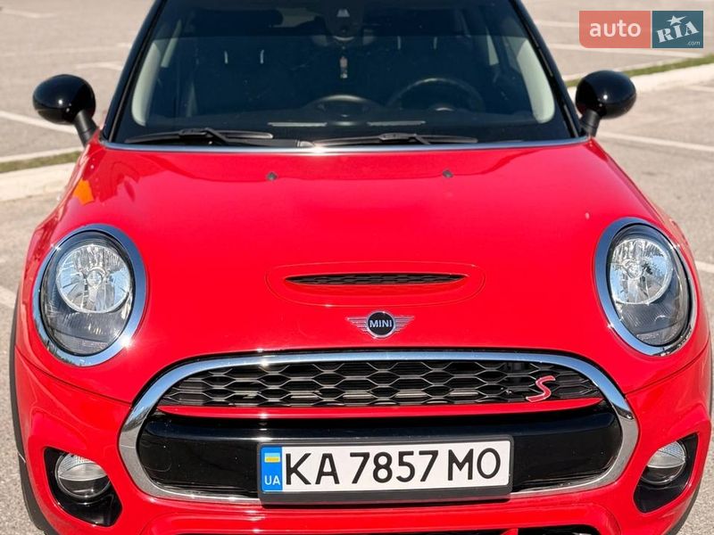 Хэтчбек MINI Cooper 2019 в Киеве