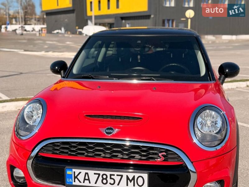 Хэтчбек MINI Cooper 2019 в Киеве