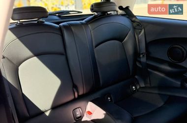Хэтчбек MINI Cooper 2019 в Киеве