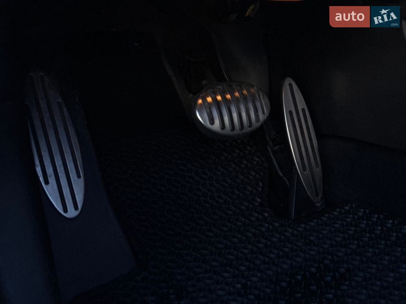 Хетчбек MINI Cooper 2013 в Києві