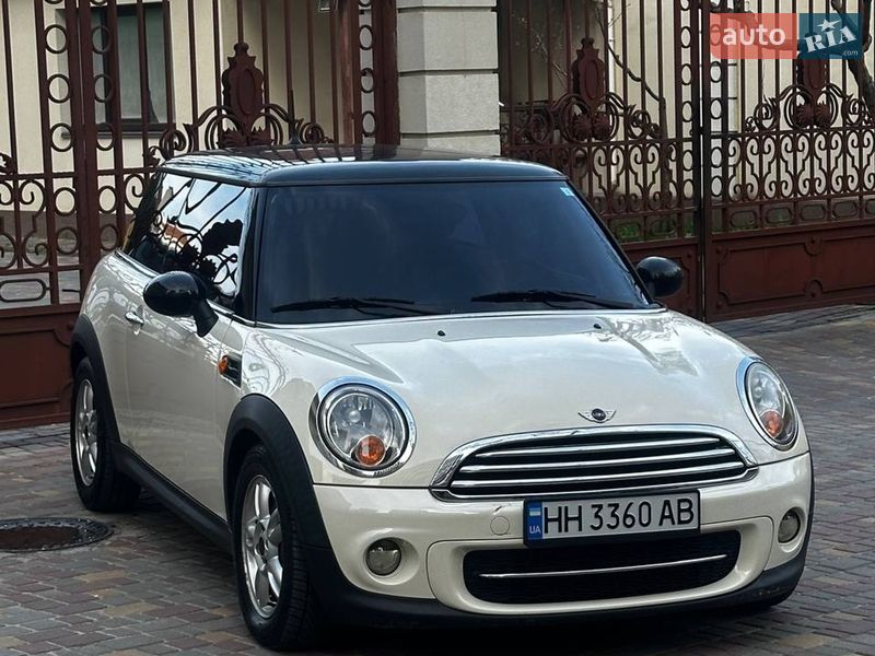 2011 Mini Cooper, VIN WMWSW5103CT318911:plate — фото 1 (autoria)