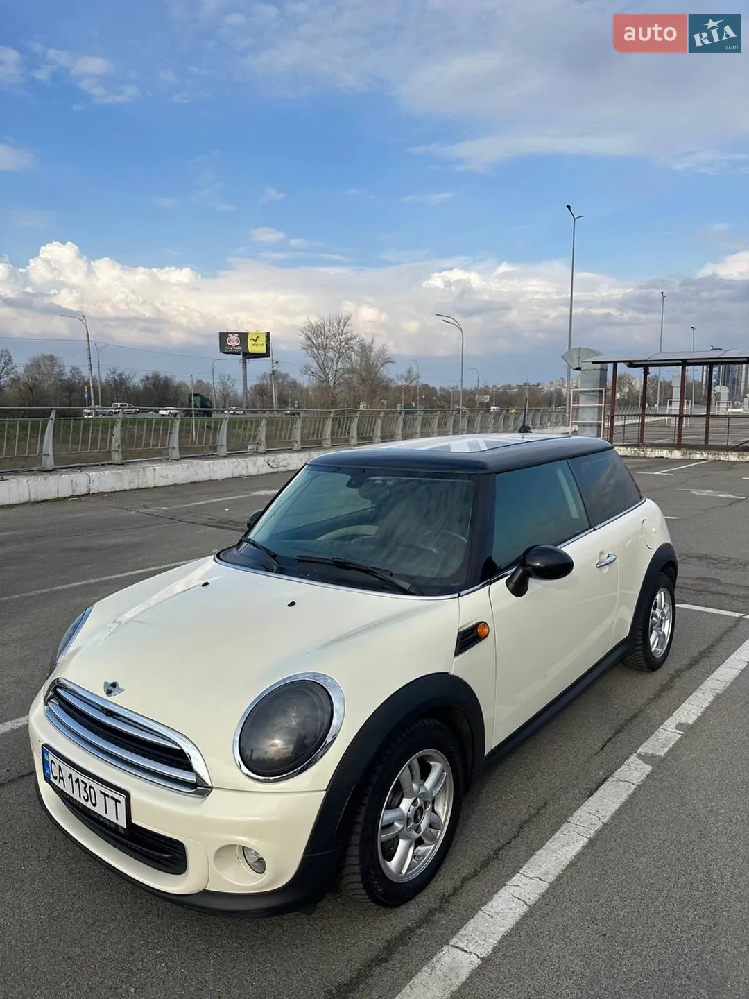 2013 MINI Cooper - мініатюра 2