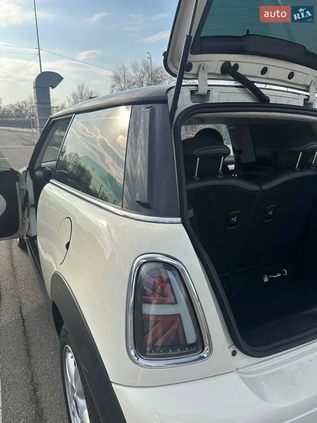2013 MINI Cooper - мініатюра 18
