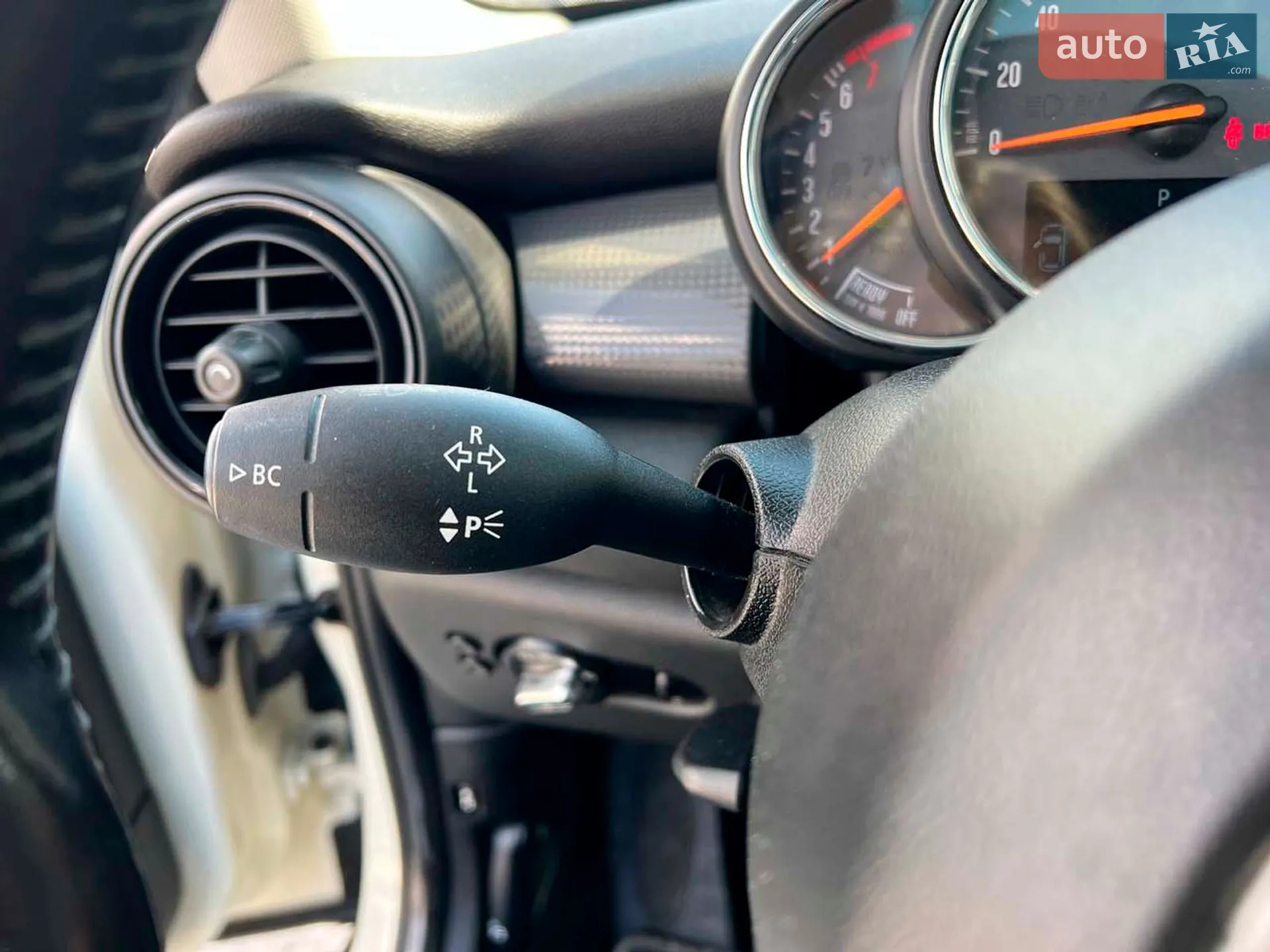 2014 MINI Cooper - мініатюра 26