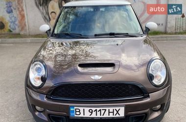 Хэтчбек MINI Cooper 2010 в Кременчуге