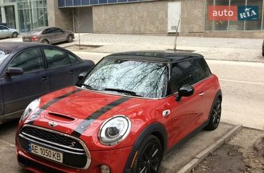 Хетчбек MINI Cooper 2015 в Дніпрі