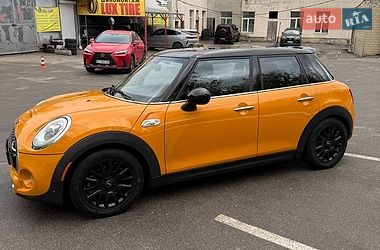 Хетчбек MINI Cooper 2015 в Києві