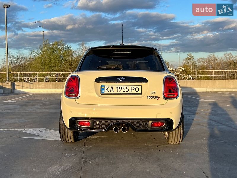 Хэтчбек MINI Cooper 2019 в Киеве