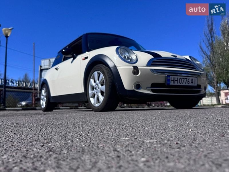 Хетчбек MINI Cooper 2005 в Одесі фото Хетчбек MINI Cooper 2005 в Одесі