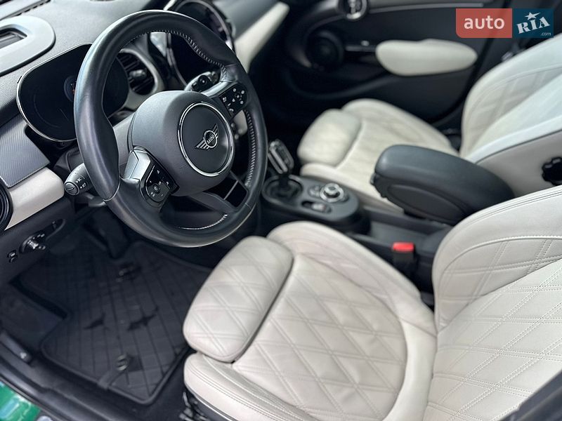 Хэтчбек MINI Cooper 2021 в Киеве фото 10 Хэтчбек MINI Cooper 2021 в Киеве