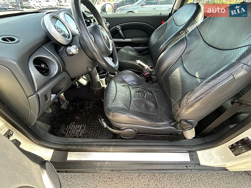 Хэтчбек MINI Cooper 2004 в Луцке