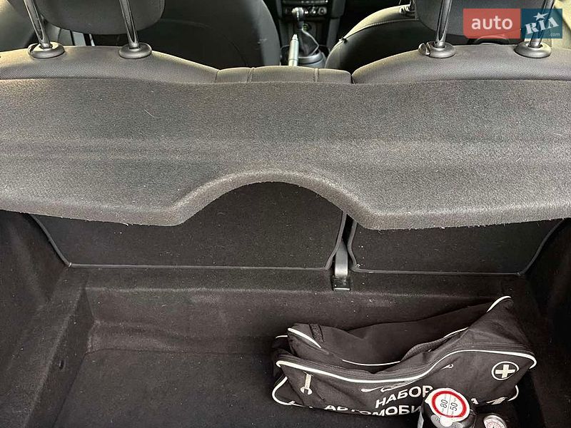 Хэтчбек MINI Cooper 2014 в Киеве фото 4 Хэтчбек MINI Cooper 2014 в Киеве