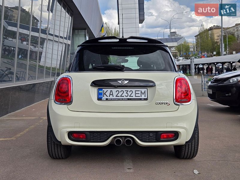 Хэтчбек MINI Cooper 2014 в Киеве