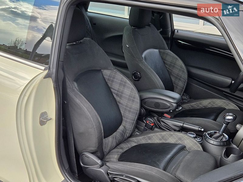 Хэтчбек MINI Cooper 2014 в Киеве