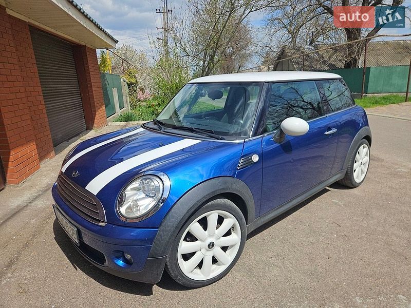 2008 Mini Cooper, VIN WMWMF31060TT79582:plate — фото 1 (autoria)