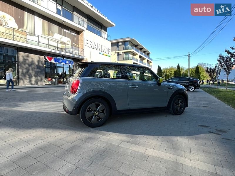 Хэтчбек MINI Cooper 2021 в Ужгороде