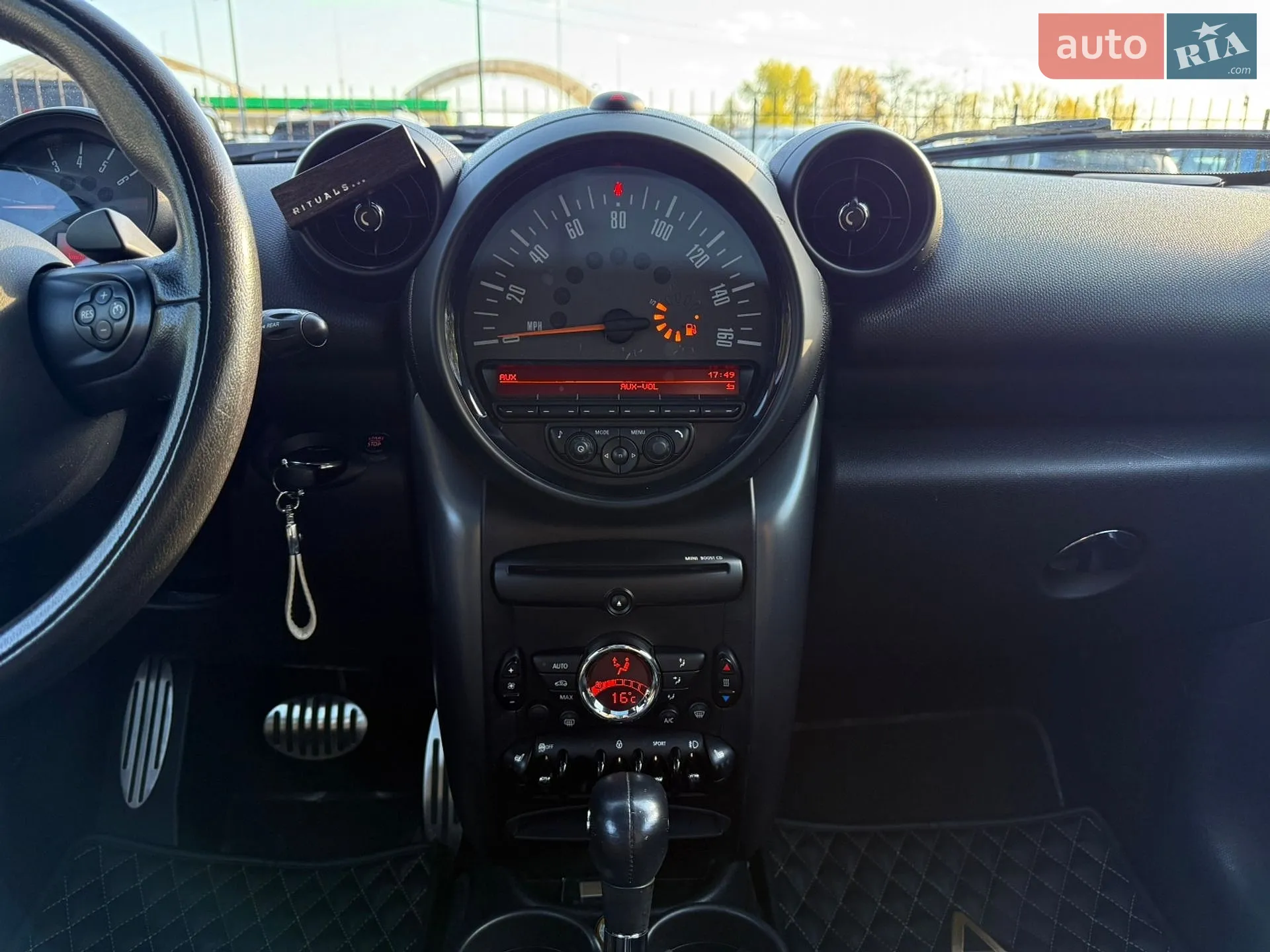 2015 MINI Cooper - мініатюра 24