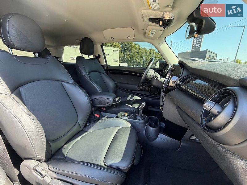Хетчбек MINI Cooper 2020 в Луцьку
