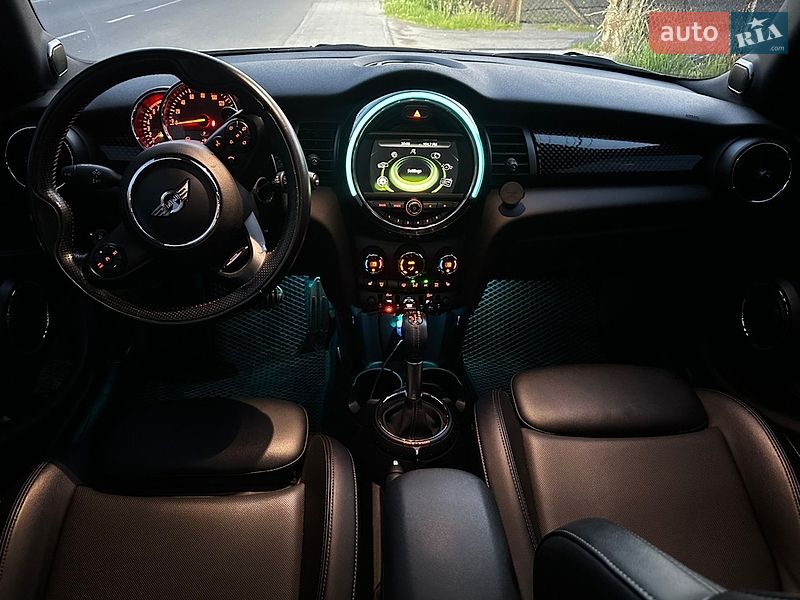 Хетчбек MINI Cooper 2016 в Львові