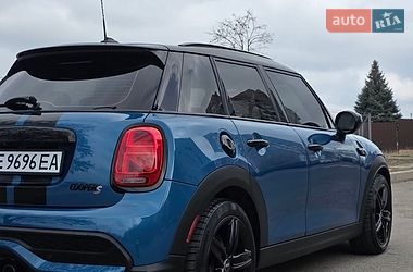 Хетчбек MINI Cooper 2023 в Южноукраїнську