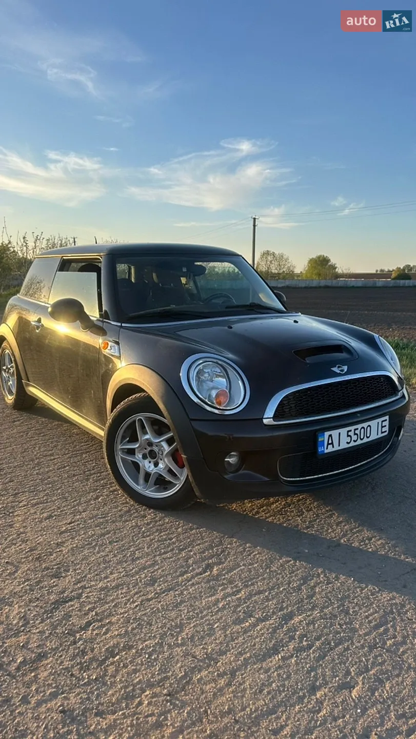 2010 MINI Cooper - фото 1