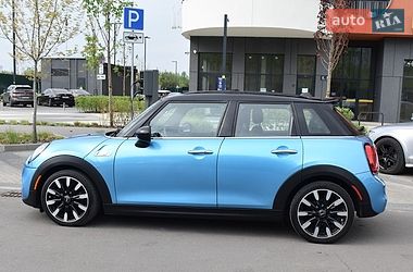 Хетчбек MINI Cooper 2017 в Києві