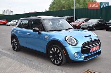 Хетчбек MINI Cooper 2017 в Києві