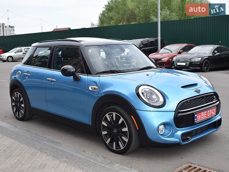 Хетчбек MINI Cooper 2017 в Києві