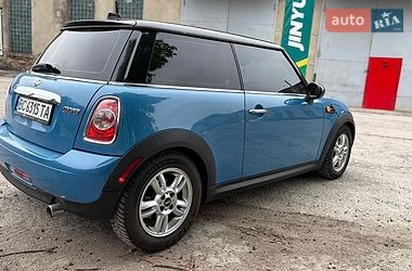 Хэтчбек MINI Cooper 2012 в Львове
